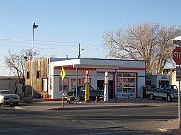 USA - Williams AZ - Restored Gas Station & Pumps (26 Apr 2009)